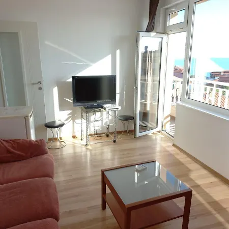 Rona - Free Parking And Sea View Guest house