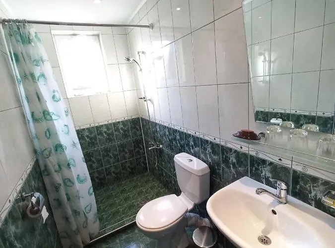 Rona - Free Parking And Sea View Gasthof