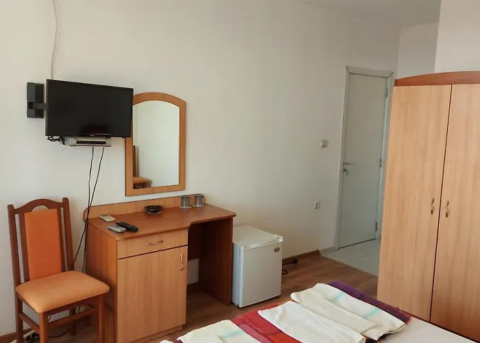 Rona - Free Parking And Sea View Gasthof